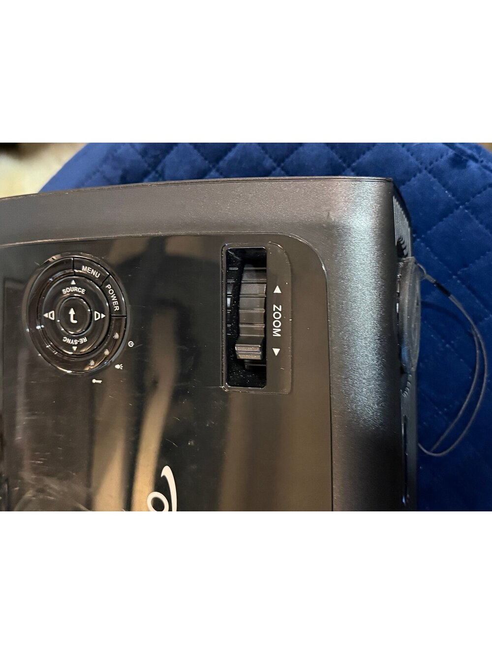 Optoma PRO250X DLP Projector Bundle - Case/Remote/Cables Included! Complete - Picture 4 of 7